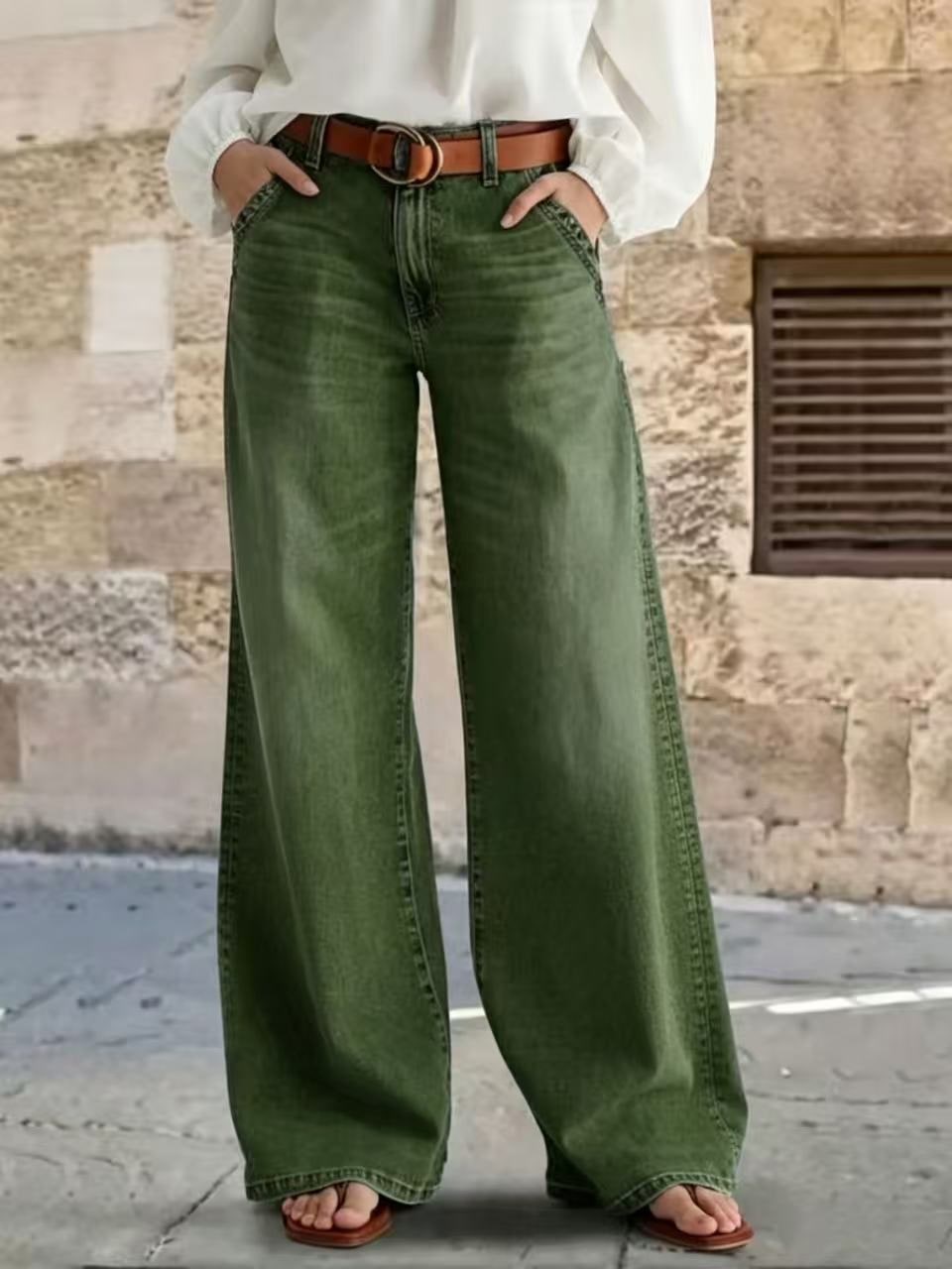 Women's Medium-Stretch Denim Jeans – Style 2558