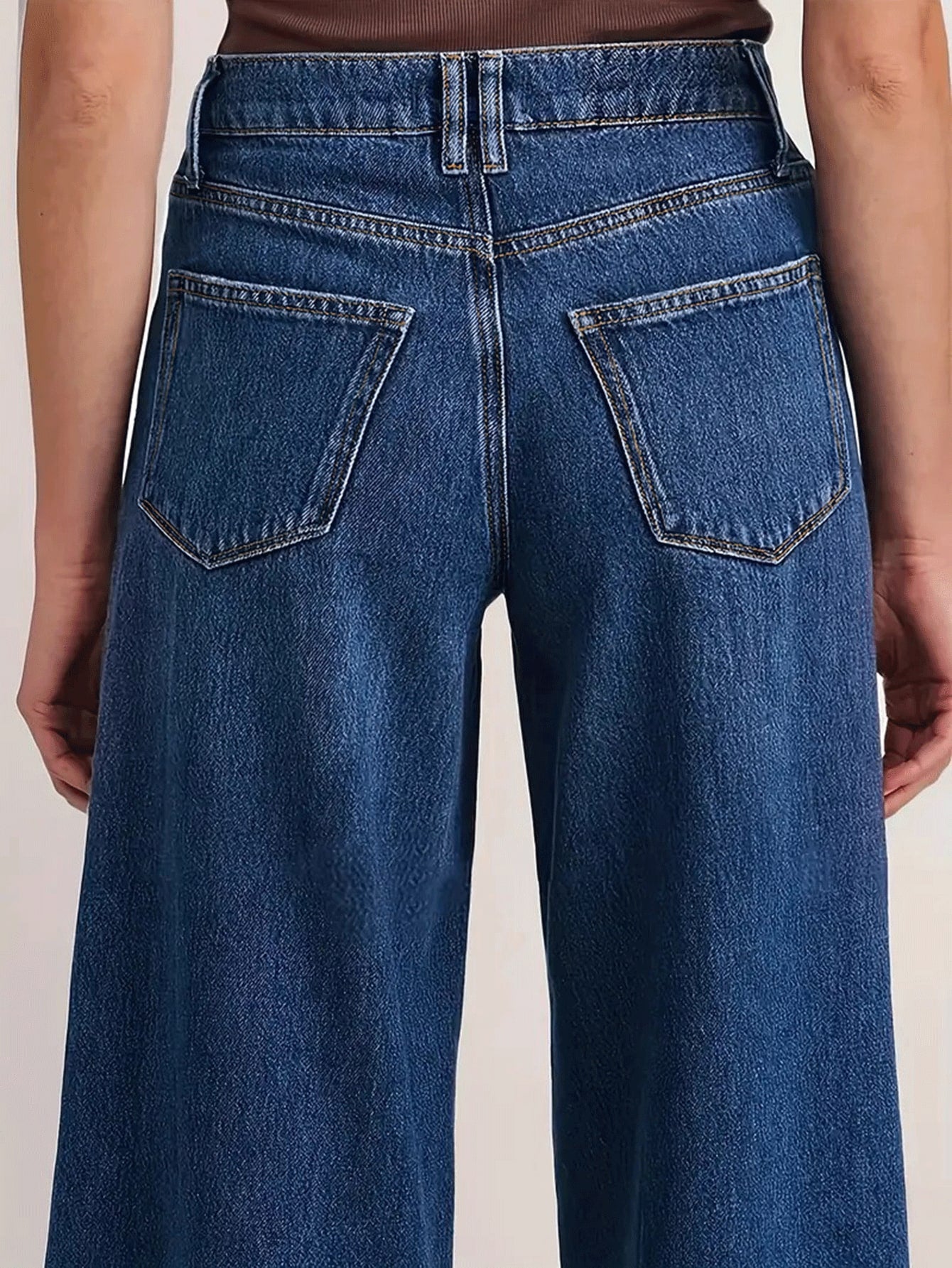 Women's Medium-Stretch Denim Jeans – Style 2581